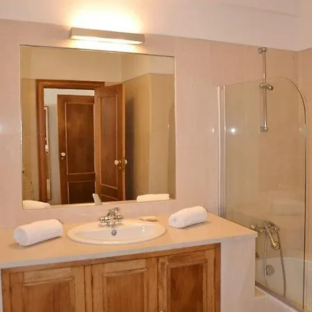 וילה Eugene - Great 6 Bedroom - Private Pool - Sauna And Table Tennis *