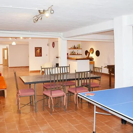 Eugene - Great 6 Bedroom - Private Pool - Sauna And Table Tennis וילה